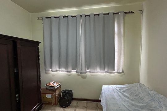 Quarto 2 de casa para alugar com 2 quartos, 100m² em Vila Valqueire, Rio de Janeiro