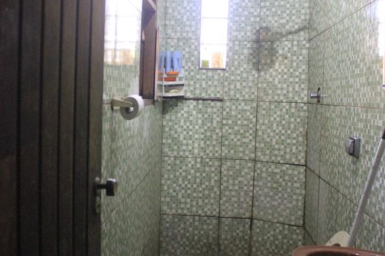 Banheiro social (casa2) de casa à venda com 9 quartos, 352m² em Cidade Parque Alvorada, Guarulhos