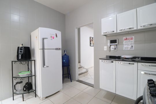 Cozinha de casa para alugar com 3 quartos, 148m² em Vigilato Pereira, Uberlândia