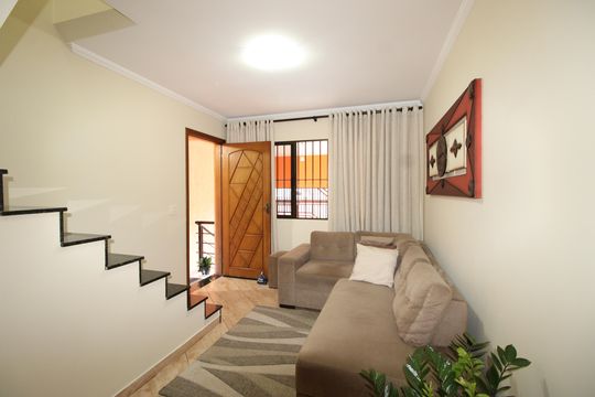 Casa à venda com 2 quartos, 135m² em Parque Dom Joao Neri, São Paulo