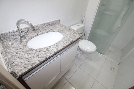Banheiro de apartamento para alugar com 1 quarto, 39m² em Monte Castelo, São José dos Campos