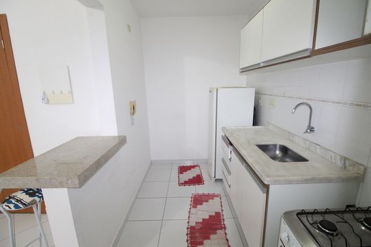 Cozinha de apartamento para alugar com 1 quarto, 39m² em Monte Castelo, São José dos Campos