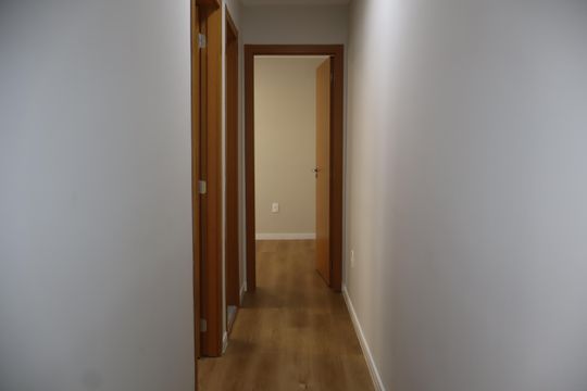 Corredor de apartamento para alugar com 2 quartos, 43m² em Cidade São Mateus, São Paulo