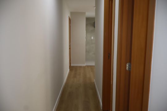 Corredor de apartamento para alugar com 2 quartos, 43m² em Cidade São Mateus, São Paulo