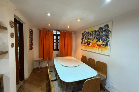 Sala de casa à venda com 4 quartos, 250m² em Vila Erna, São Paulo