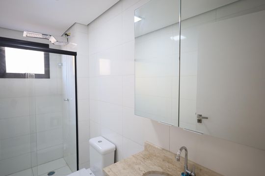 Banheiro de apartamento à venda com 2 quartos, 85m² em Bela Vista, Osasco