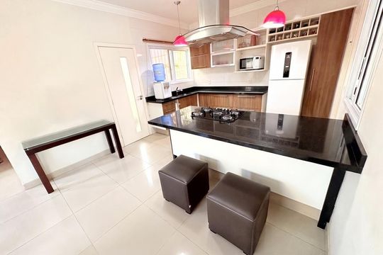 Cozinha de casa à venda com 3 quartos, 349m² em Parque Nova Suica, Valinhos