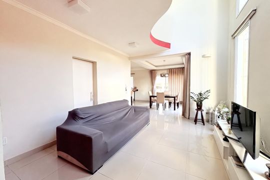 Casa à venda com 3 quartos, 349m² em Parque Nova Suica, Valinhos