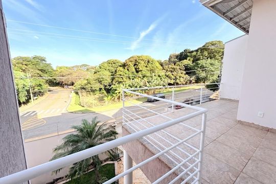 Varanda de casa à venda com 3 quartos, 349m² em Parque Nova Suica, Valinhos