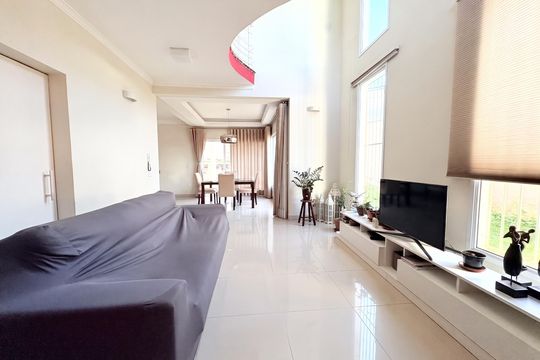 Sala de casa à venda com 3 quartos, 349m² em Parque Nova Suica, Valinhos
