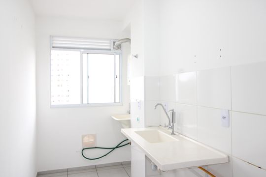 Cozinha de apartamento para alugar com 2 quartos, 50m² em Colônia (zona Leste), São Paulo