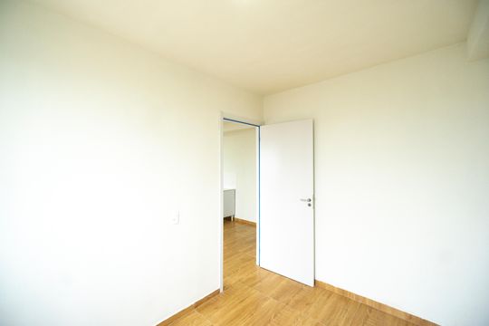 Quarto 01 de apartamento para alugar com 2 quartos, 36m² em Vila California, São Paulo