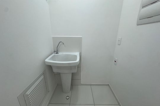 Área de Serviço de apartamento para alugar com 2 quartos, 35m² em Chacara Santa Lucia, Carapicuíba