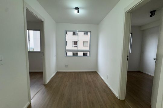 Sala de apartamento para alugar com 2 quartos, 35m² em Chacara Santa Lucia, Carapicuíba