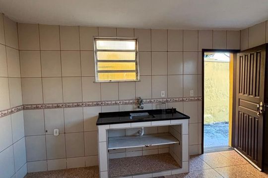 Cozinha de casa para alugar com 2 quartos, 70m² em Encantado, Rio de Janeiro