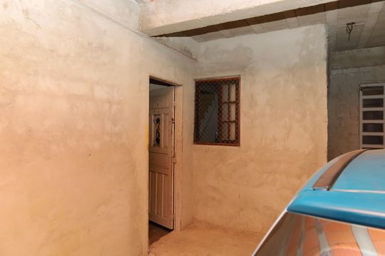 Garagem de casa para alugar com 4 quartos, 200m² em Conjunto Habitacional Castro Alves, São Paulo