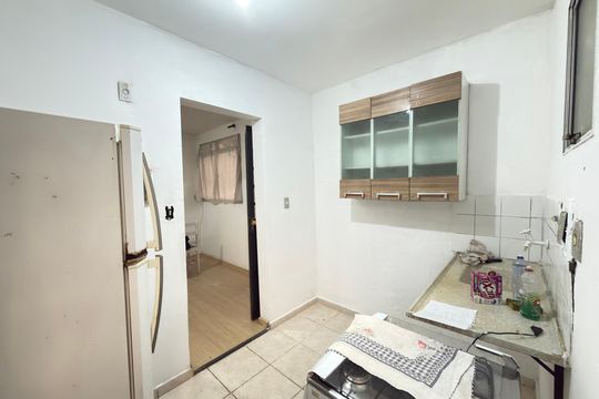Cozinha de casa de condomínio para alugar com 2 quartos, 80m² em Solar do Barreiro, Belo Horizonte
