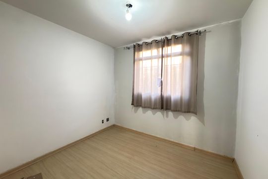 Quarto 2 de casa de condomínio para alugar com 2 quartos, 80m² em Solar do Barreiro, Belo Horizonte
