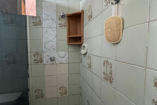 Banheiro  de apartamento para alugar com 2 quartos, 55m² em Qsa 21, Brasília