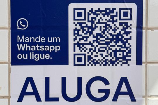 Plaquinha  de apartamento para alugar com 2 quartos, 55m² em Qsa 21, Brasília
