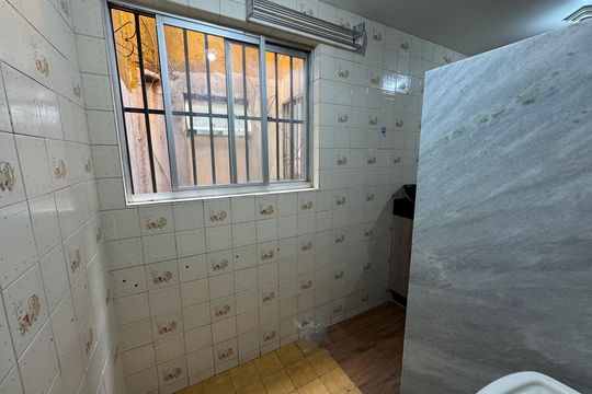Área de Serviço de apartamento para alugar com 2 quartos, 55m² em Qsa 21, Brasília