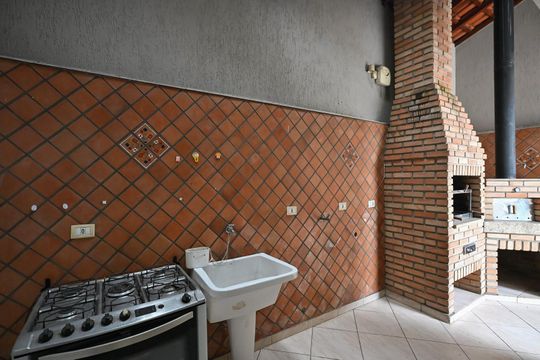 Área de Serviço  de casa à venda com 3 quartos, 180m² em Vila Sonia do Taboao, Taboão da Serra