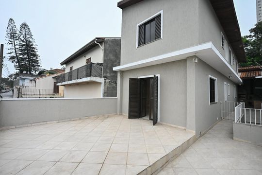 Varanda de casa à venda com 3 quartos, 180m² em Vila Sonia do Taboao, Taboão da Serra