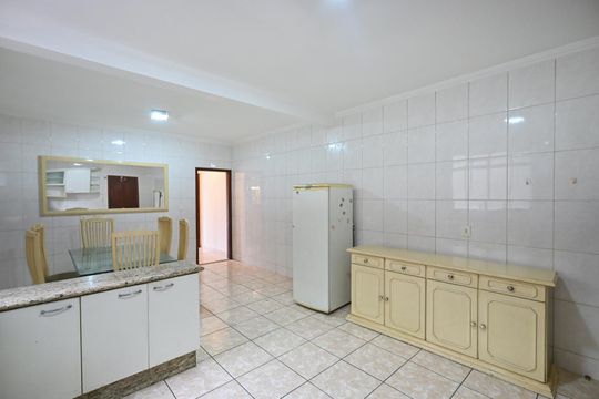 Cozinha de casa à venda com 3 quartos, 180m² em Vila Sonia do Taboao, Taboão da Serra