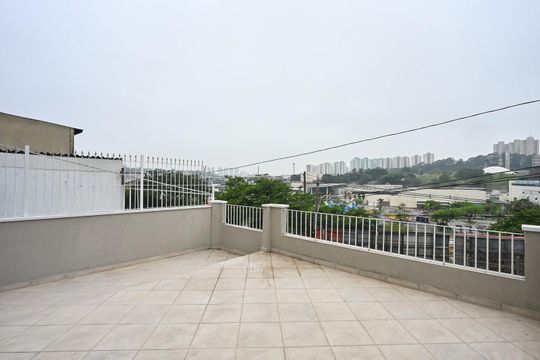 Varanda de casa à venda com 3 quartos, 180m² em Vila Sonia do Taboao, Taboão da Serra