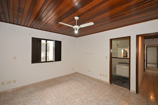 Suíte de casa à venda com 3 quartos, 180m² em Vila Sonia do Taboao, Taboão da Serra