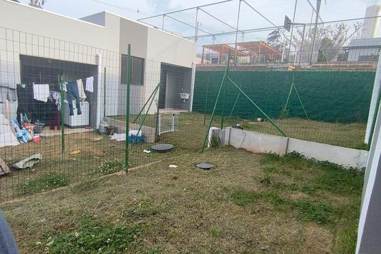 Área externa de casa de condomínio para alugar com 2 quartos, 46m² em Viamópolis, Viamão