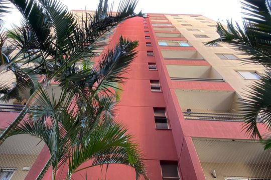 Fachada do bloco de apartamento para alugar com 2 quartos, 52m² em Cidade das Flores, Osasco