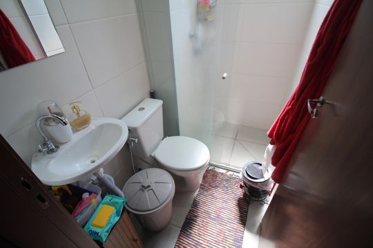 Banheiro de apartamento à venda com 2 quartos, 66m² em Santa Helena (barreiro), Belo Horizonte