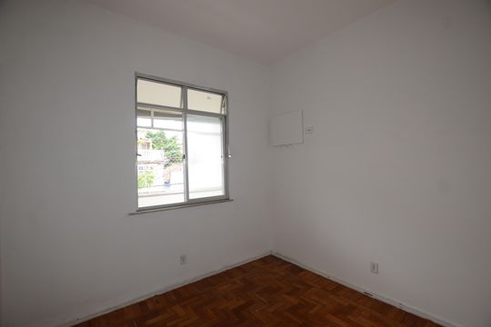 Quarto 1 de apartamento para alugar com 2 quartos, 80m² em Cascadura, Rio de Janeiro
