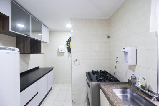 Cozinha de apartamento para alugar com 3 quartos, 60m² em Jardim Iris, São Paulo