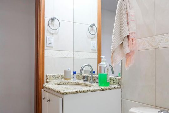 Banheiro de apartamento para alugar com 3 quartos, 86m² em Santa Maria, São Caetano do Sul