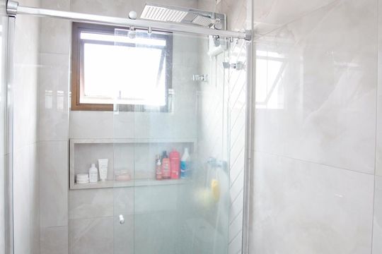Banheiro da Suíte de apartamento à venda com 3 quartos, 204m² em Amazonas, Contagem