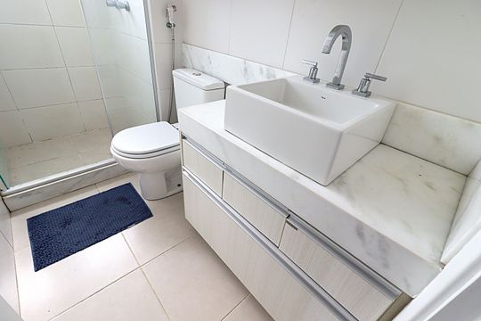 Banheiro de apartamento para alugar com 1 quarto, 41m² em Petrópolis, Porto Alegre