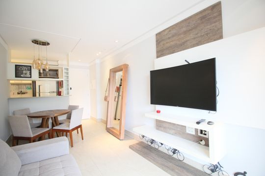 Sala de apartamento à venda com 2 quartos, 65m² em Morumbi, São Paulo