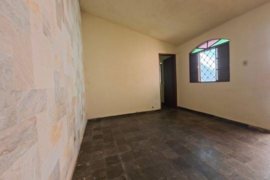 Casa para alugar com 1 quarto, 47m² em Serrano, Belo Horizonte