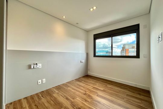 Suite de apartamento para alugar com 2 quartos, 61m² em Vila Guarani, São Paulo