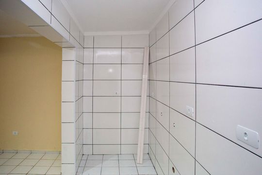 Cozinha de casa para alugar com 3 quartos, 200m² em Taboão, Diadema