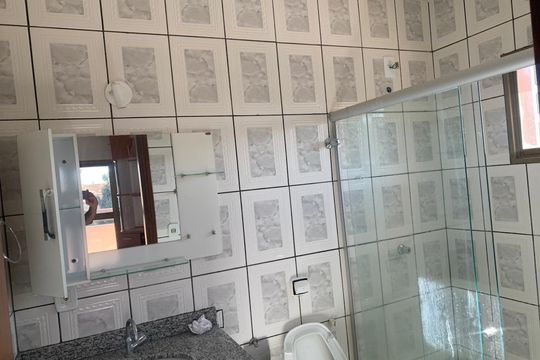 Banheiro de apartamento para alugar com 3 quartos, 110m² em Leblon, Uberaba