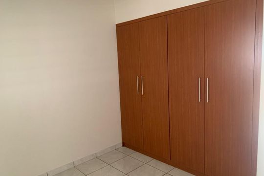 Quarto de apartamento para alugar com 3 quartos, 110m² em Leblon, Uberaba