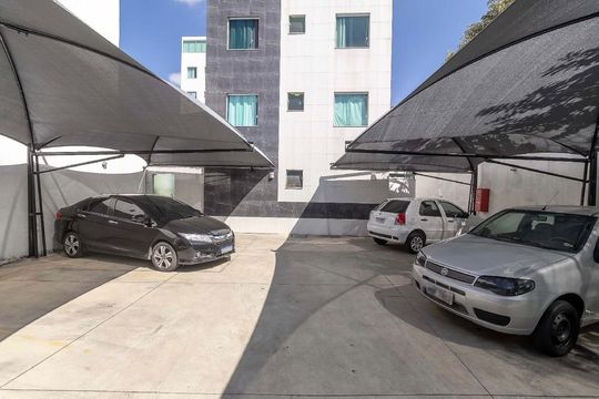 Garagem de apartamento para alugar com 3 quartos, 110m² em Candelária, Belo Horizonte