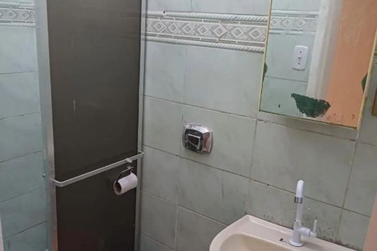 Banheiro de casa para alugar com 2 quartos, 98m² em Centro, Campos dos Goytacazes