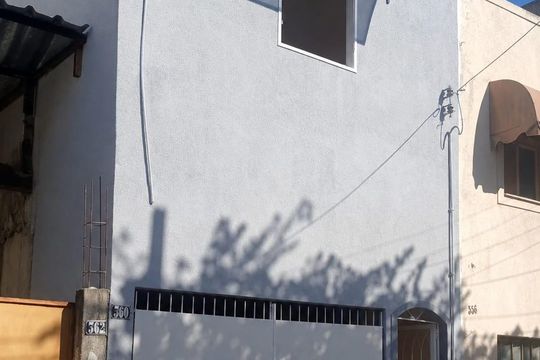 Área externa de casa para alugar com 2 quartos, 98m² em Centro, Campos dos Goytacazes
