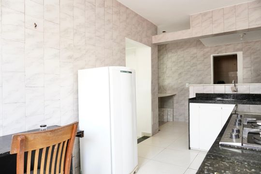 Cozinha de casa para alugar com 5 quartos, 200m² em Santa Efigênia, Belo Horizonte