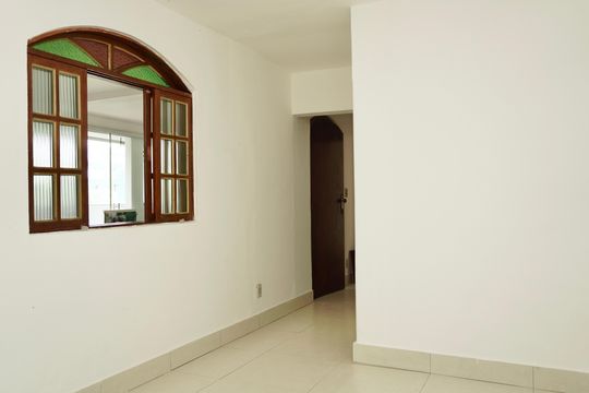 Quarto 2 de casa para alugar com 5 quartos, 200m² em Santa Efigênia, Belo Horizonte