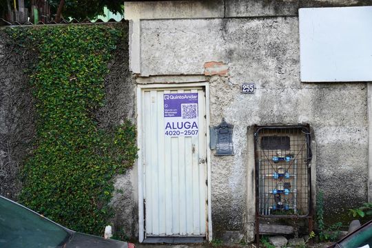 Instalação de placa 5A: foto 3 de casa para alugar com 5 quartos, 200m² em Santa Efigênia, Belo Horizonte
